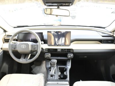 2026 Toyota Rav 4 LE 2.0 Litres 4 Cylinders Petrol Engine Black Beige SUV GCC Specs Automatic