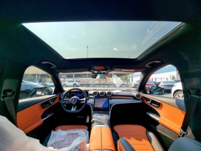 2026 Mercedes-Benz C200 AMG 1.5-liter Turbocharged 4-cylinder Engine Black Orange Sedan RWD