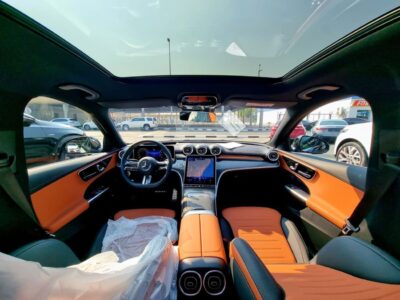 2026 Mercedes-Benz C200 AMG 1.5-liter Turbocharged 4-cylinder Engine Black Orange Sedan RWD
