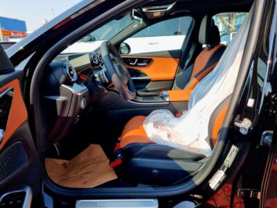 2026 Mercedes-Benz C200 AMG 1.5-liter Turbocharged 4-cylinder Engine Black Orange Sedan RWD