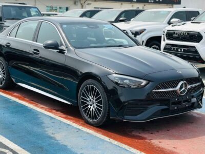 2026 Mercedes-Benz C200 AMG 1.5-liter Turbocharged 4-cylinder Engine Black Grey Sedan RWD
