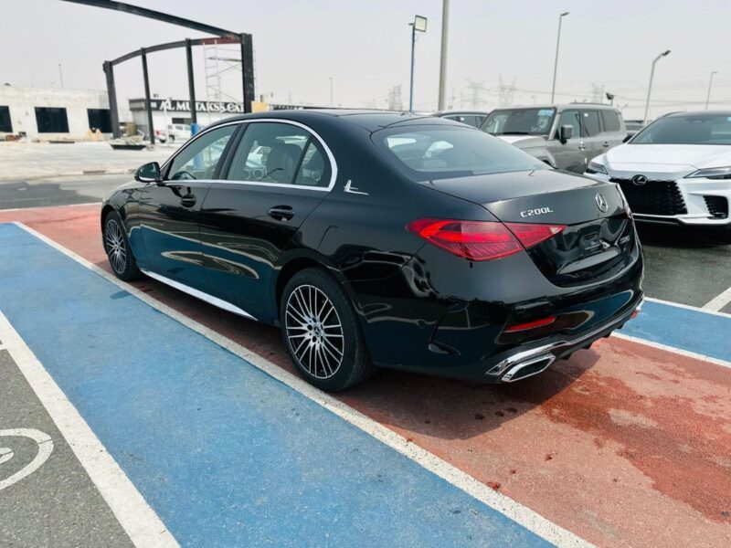 2026 Mercedes-Benz C200 AMG 1.5-liter Turbocharged 4-cylinder Engine Black Grey Sedan RWD