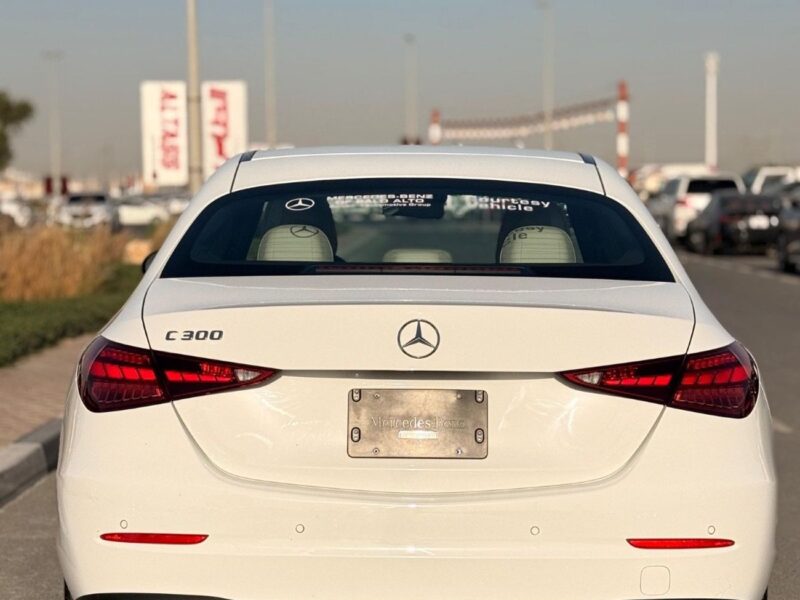 2026 Mercedes-Benz C300 AMG 2.0-liter Turbocharged 4 Cylinder Petrol Engine White Beige Sedan