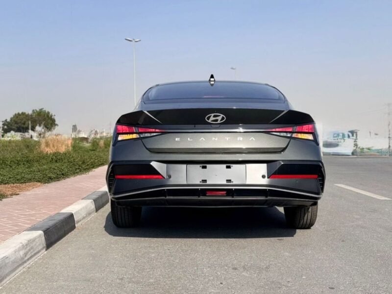 2025 Hyundai Elantra COMFORT 1.6 Litres 4 Cylinders Petrol Engine Grey Black Sedan Automatic