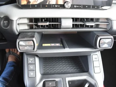 2026 Toyota RAV 4 VXR HEV 2.5 Litres 4 Cylinders Engine Gold Grey SUV GCC Specs Full Option