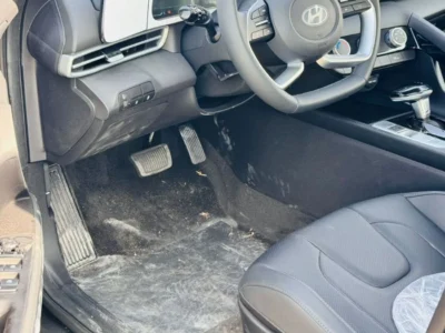 2025 Hyundai Elantra COMFORT 1.6 Litres 4 Cylinders Petrol Engine Grey Black Sedan Automatic