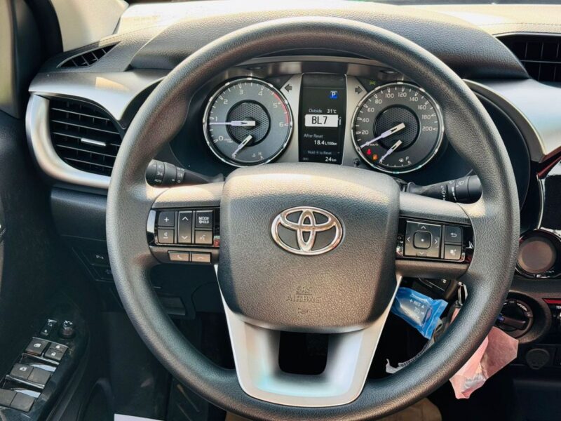 2026 Toyota Hilux ADVENTURE 2.8 Litres 4 Cylinders Diesel Engine White Black Pickup Truck GCC