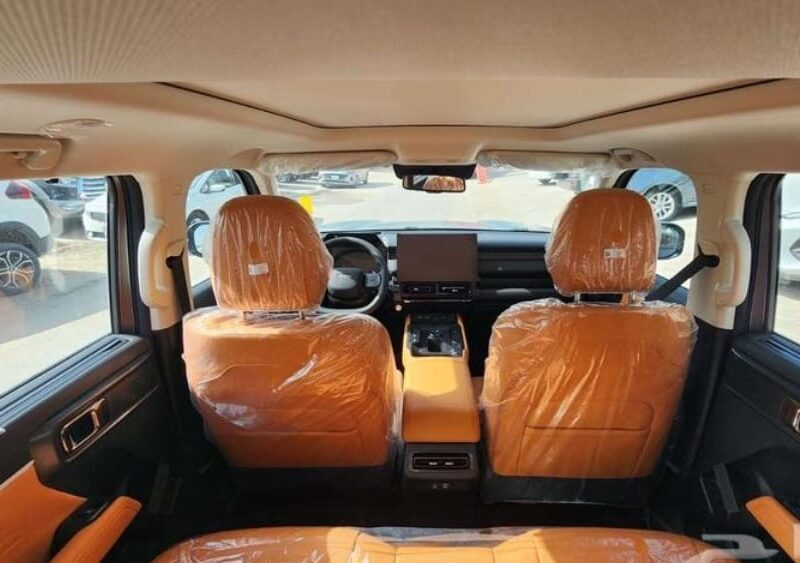 2026 HAVAL V7 2.0-litre Turbocharged 4-Cylinder Petrol Engine Black Orange SUV GCC Specs