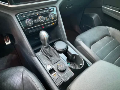 2019 Volkswagen Teramont R-Line 6 Cylinders Petrol Engine Silver Black SUV GCC Specs