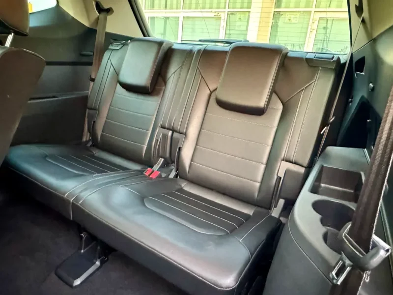2019 Volkswagen Teramont R-Line 6 Cylinders Petrol Engine Silver Black SUV GCC Specs