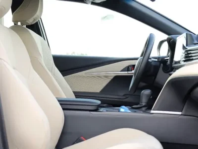 2025 Toyota Camry E 4 Cylinders Petrol Engine White Beige Sedan GCC Specs Automatic