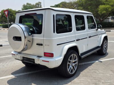 2026 Mercedes-Benz G 63 AMG 4.0-liter Twin-Turbo V8 Petrol Engine White Black SUV GCC