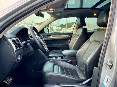 2019 Volkswagen Teramont R-Line 6 Cylinders Petrol Engine Silver Black SUV GCC Specs