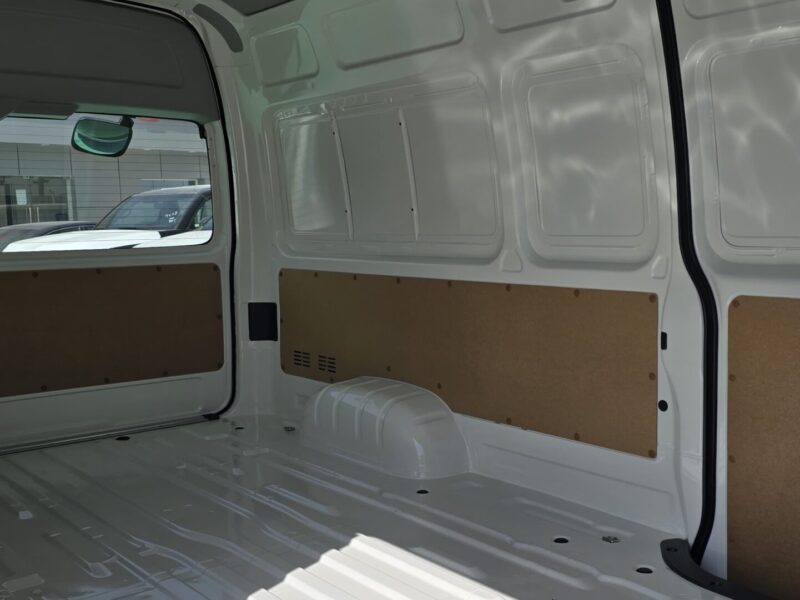 2026 Toyota HIACE Highroof Cargo 3.5-liter V6 Petrol Engine White Black Van GCC Specs Automatic