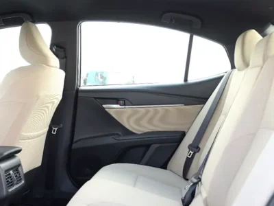 2025 Toyota Camry E 4 Cylinders Petrol Engine White Beige Sedan GCC Specs Automatic