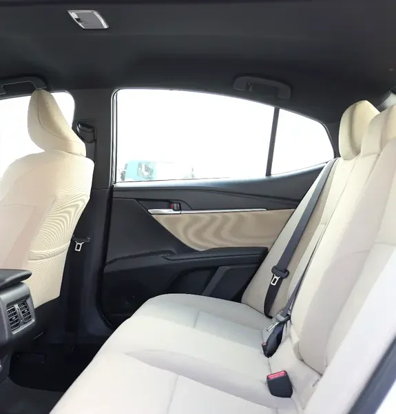 2025 Toyota Camry E 4 Cylinders Petrol Engine White Beige Sedan GCC Specs Automatic