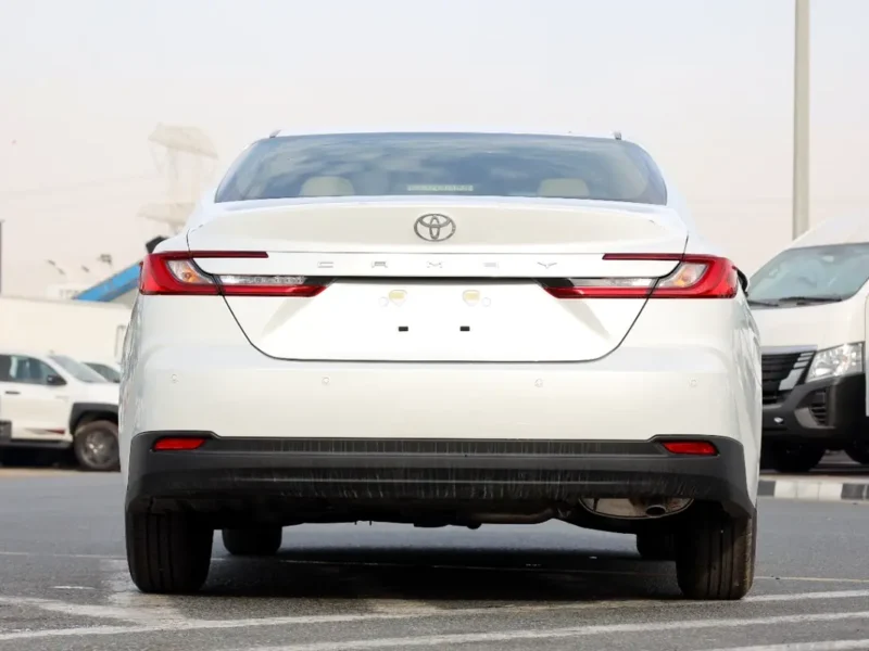 2025 Toyota Camry E 4 Cylinders Petrol Engine White Beige Sedan GCC Specs Automatic