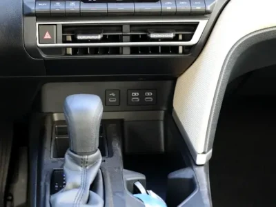 2025 Toyota Camry E 4 Cylinders Petrol Engine White Beige Sedan GCC Specs Automatic