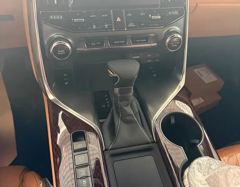 2026 Lexus LX-Series LX 600 Signature 6 Cylinders Petrol Engine Black Tan SUV GCC Specs Automatic