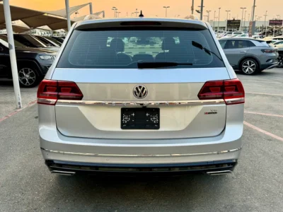2019 Volkswagen Teramont R-Line 6 Cylinders Petrol Engine Silver Black SUV GCC Specs