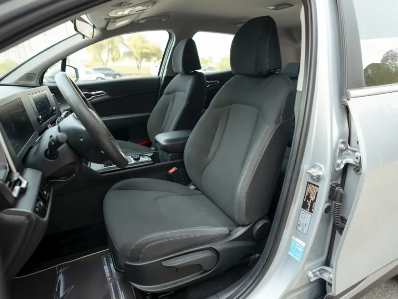 2023 Kia Sportage LX 1.6 Litres 4 Cylinders Petrol Engine Silver Black SUV GCC Specs