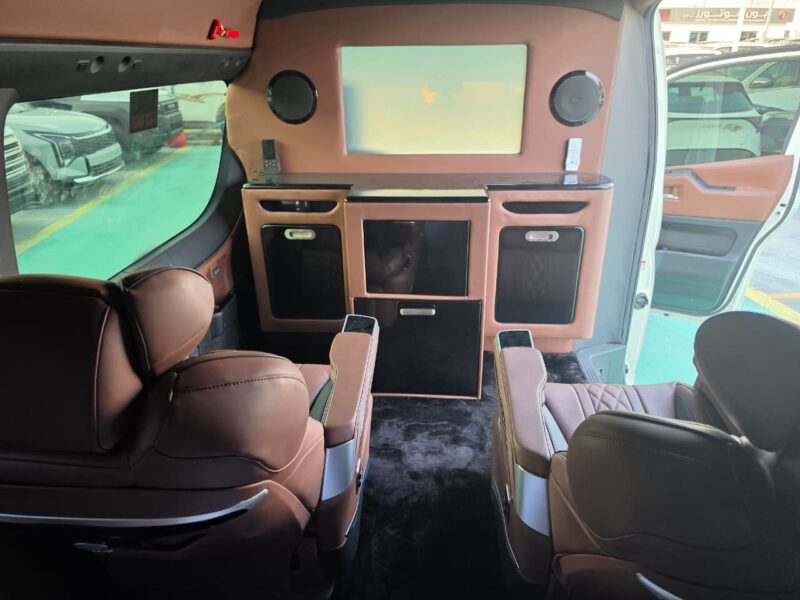 2026 Toyota HIACE VIP 3.5-liter V6 Petrol Engine White Brown Van GCC Specs Automatic
