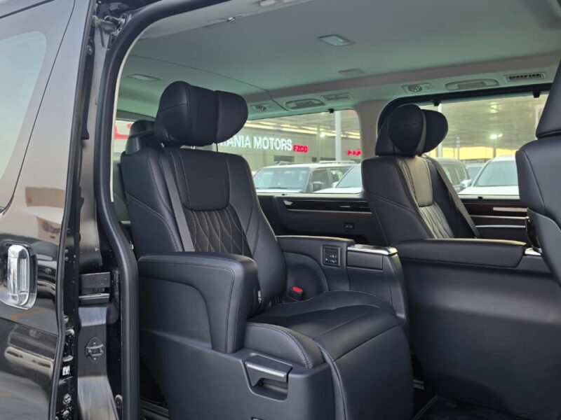 2026 Toyota Granvia 3.5-liter V6 Petrol Engine Black Van GCC Specs Automatic