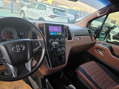 2026 Toyota HIACE VIP 3.5-liter V6 Petrol Engine White Brown Van GCC Specs Automatic