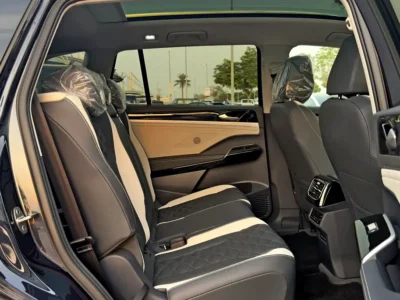 2022 Volkswagen ID.6 Crozz Pro Electric Vehicle 550 - 650 KM Range Grey Black SUV Chinese Specs