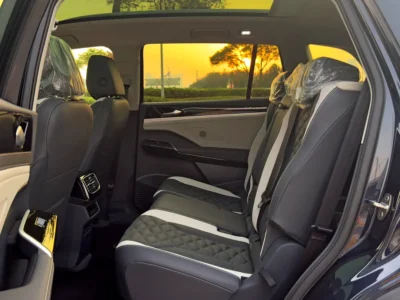2022 Volkswagen ID.6 Crozz Pro Electric Vehicle 550 - 650 KM Range Grey Black SUV Chinese Specs