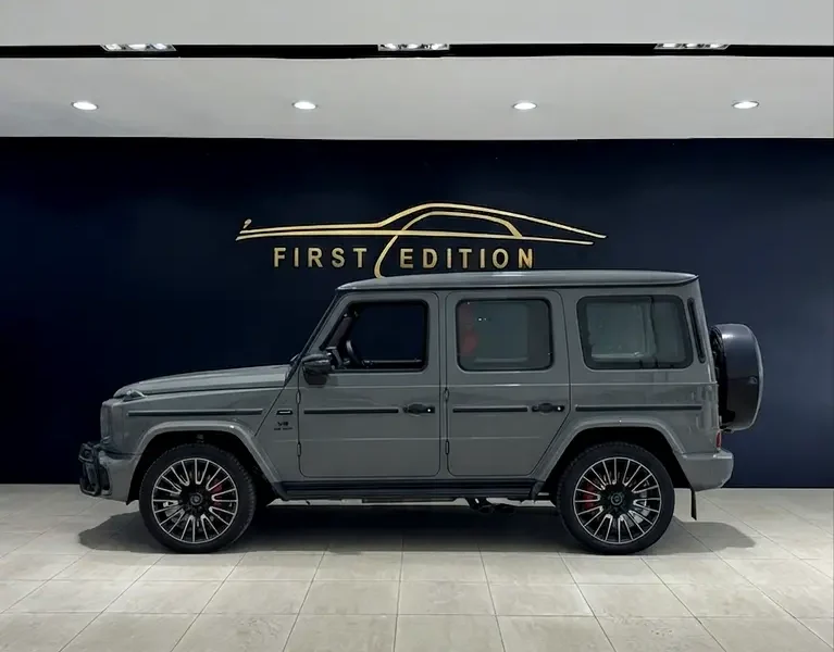 2025 Mercedes-Benz G-Class G 63 AMG 4.0L V8 Biturbo Petrol Engine Grey Red SUV GCC Specs