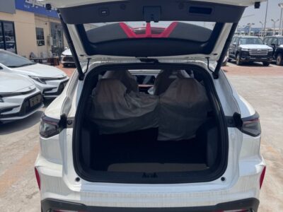 2026 Changan X5 Plus Pioneer 1.5 Litres 4 Cylinders Petrol Engine White Red SUV Chinese Specs
