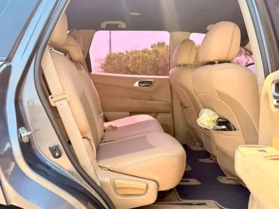 2015 Nissan Pathfinder 3.5 Litres 6 Cylinders Petrol Engine Silver Beige SUV GCC Specs Automatic
