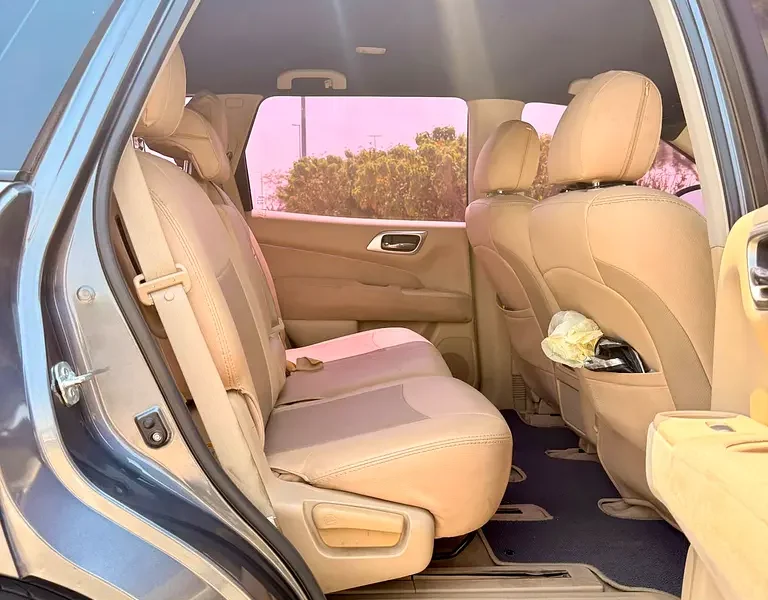 2015 Nissan Pathfinder 3.5 Litres 6 Cylinders Petrol Engine Silver Beige SUV GCC Specs Automatic