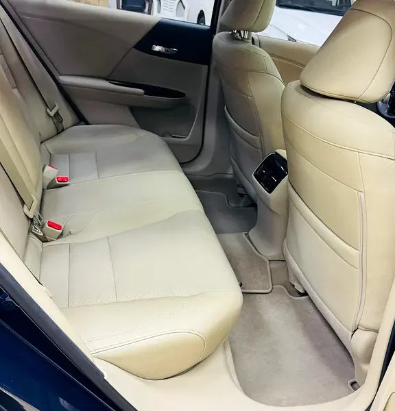 2017 Honda Accord EX-L 4 Cylinders Petrol Engine Blue Beige Sedan GCC Specs Full Option