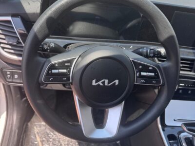 2026 Kia Seltos LX STD 1.6 Litres 4 Cylinders Petrol Engine White Black SUV Chinese Specs