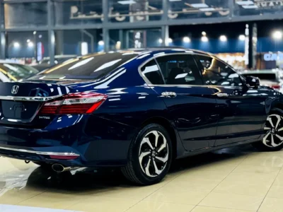 2017 Honda Accord EX-L 4 Cylinders Petrol Engine Blue Beige Sedan GCC Specs Full Option