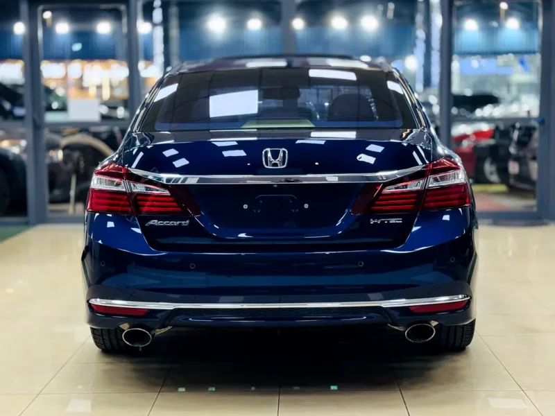 2017 Honda Accord EX-L 4 Cylinders Petrol Engine Blue Beige Sedan GCC Specs Full Option