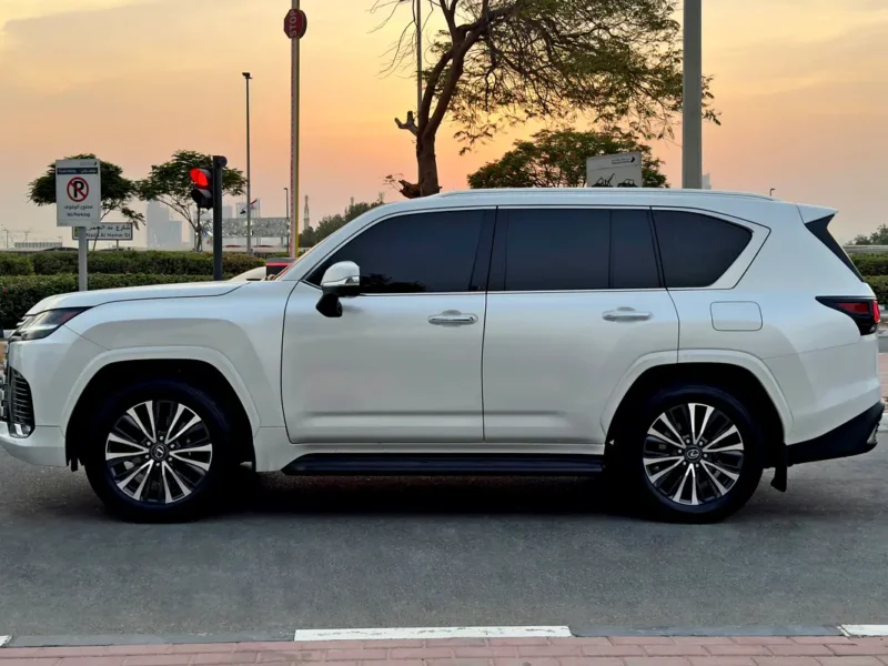 2025 Lexus LX-Series LX 600 Prestige 3.5L Twin-Turbo V6 Petrol Engine White Tan SUV GCC Specs