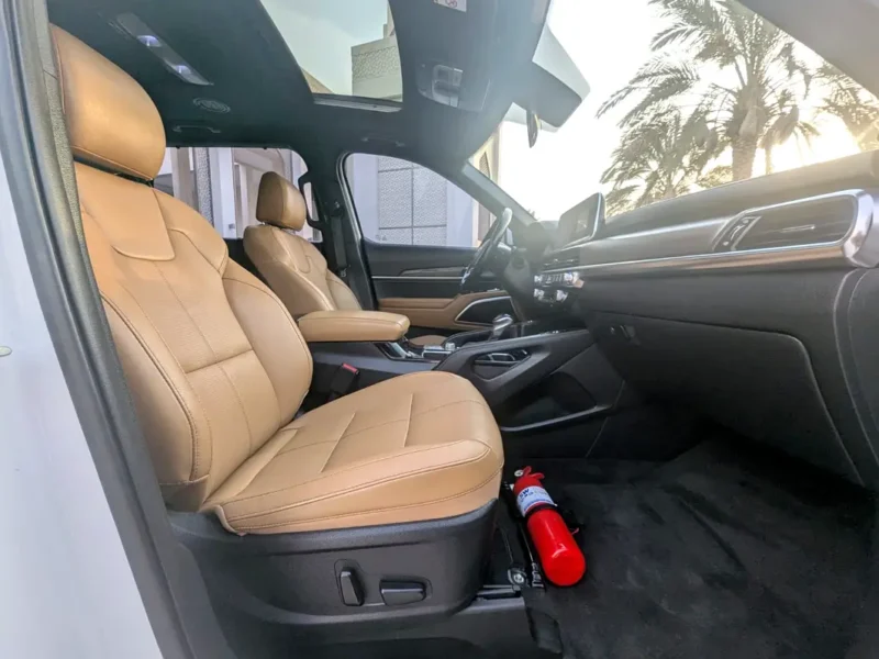 2021 Kia Telluride EX 3.8 Litres V6 Petrol Engine White Beige SUV GCC Specs Excellent Condition