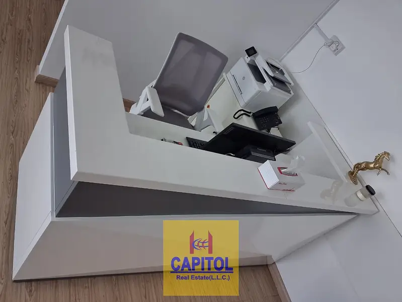 975 sqft Fully Furnished | 3 Glass Cabins | Premium Office