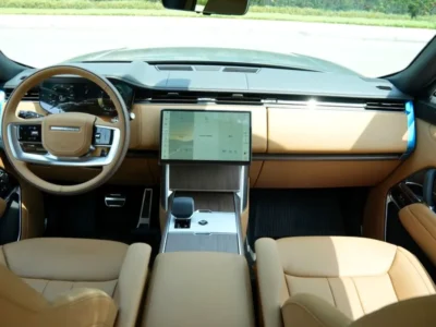 2026 Land Rover Range Rover Vogue SE 6 Cylinders petrol Engine White Tan SUV GCC Specs