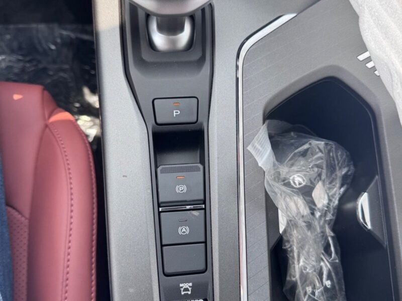 2026 Changan X5 Plus Pioneer 1.5 Litres 4 Cylinders Petrol Engine White Red SUV Chinese Specs