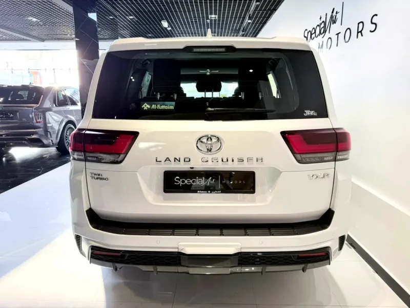 2026 Toyota Land Cruiser VXR 3.5 Litres 6 Cylinders Petrol Engine White Red SUV GCC Specs Fully Loaded