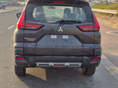 2026 Mitsubishi Xpander Cross 1.5 Litres 4 Cylinders Petrol Engine Grey Black SUV GCC