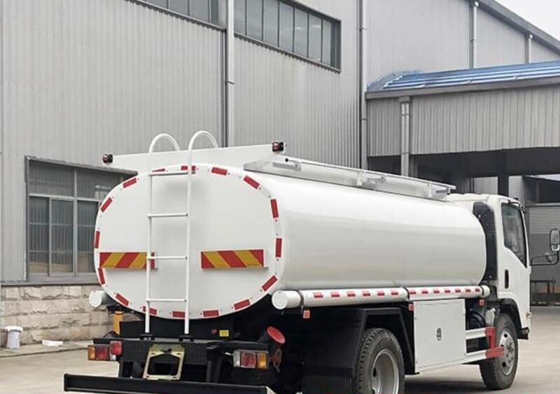 2026 Isuzu NPR 3.0 Litres 4 Cylinders Diesel Engine Manual White Grey Water Tank