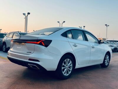 2024 MG 5 STD 1.5 Liters 4 Cylinders Petrol Engine White Black Sedan GCC Specs Fully Loaded