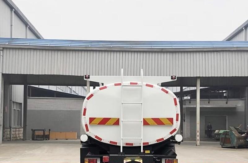 2026 Isuzu NPR 3.0 Litres 4 Cylinders Diesel Engine Manual White Grey Water Tank