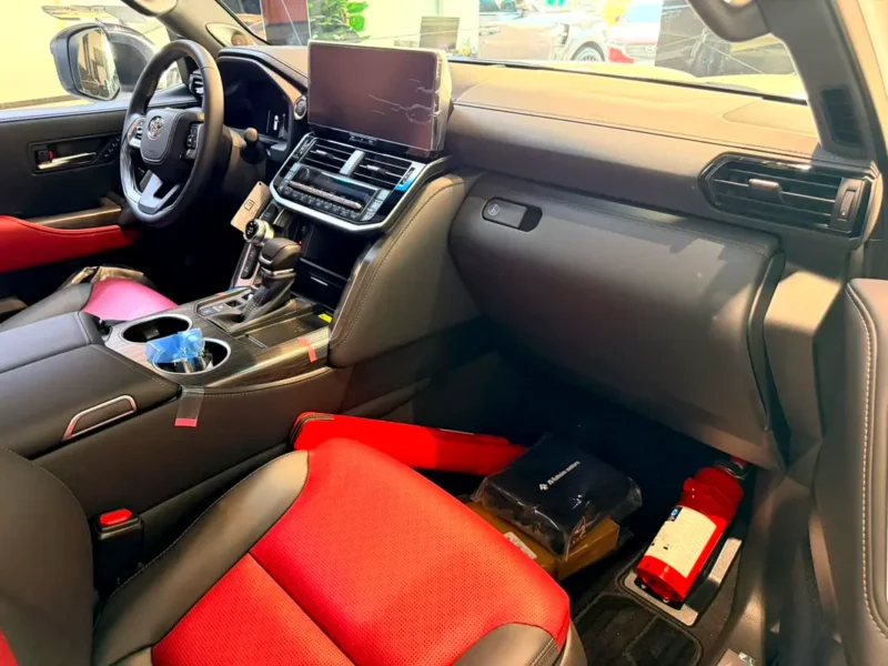 2026 Toyota Land Cruiser VXR 3.5 Litres 6 Cylinders Petrol Engine White Red SUV GCC Specs Fully Loaded