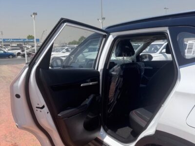 2026 Kia Seltos LX STD 1.6 Litres 4 Cylinders Petrol Engine White Black SUV Chinese Specs